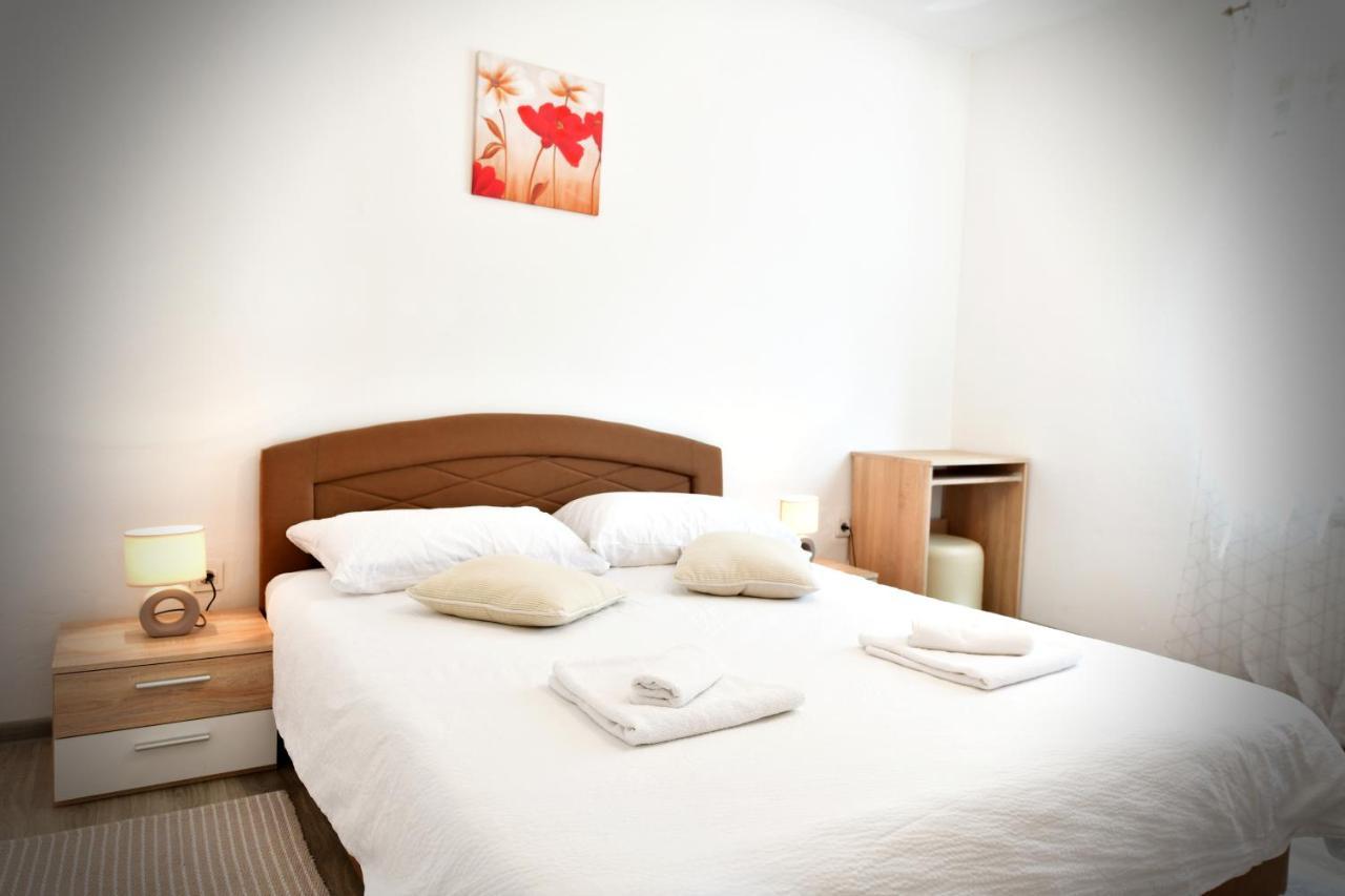 Apartman Dorijan Rakovica Exterior foto