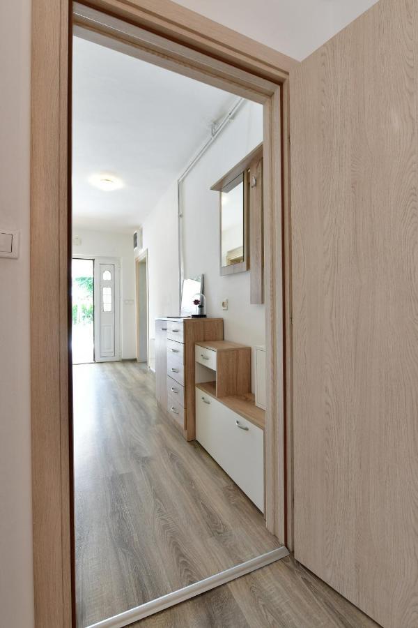 Apartman Dorijan Rakovica Exterior foto