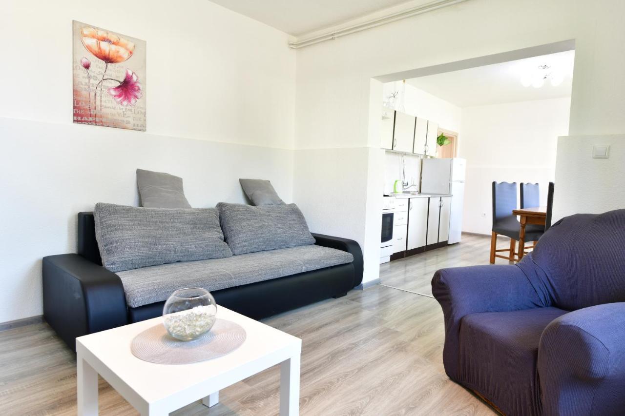 Apartman Dorijan Rakovica Exterior foto