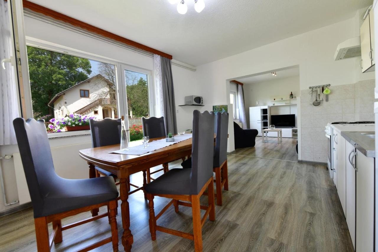 Apartman Dorijan Rakovica Exterior foto