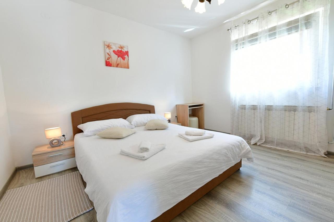 Apartman Dorijan Rakovica Exterior foto
