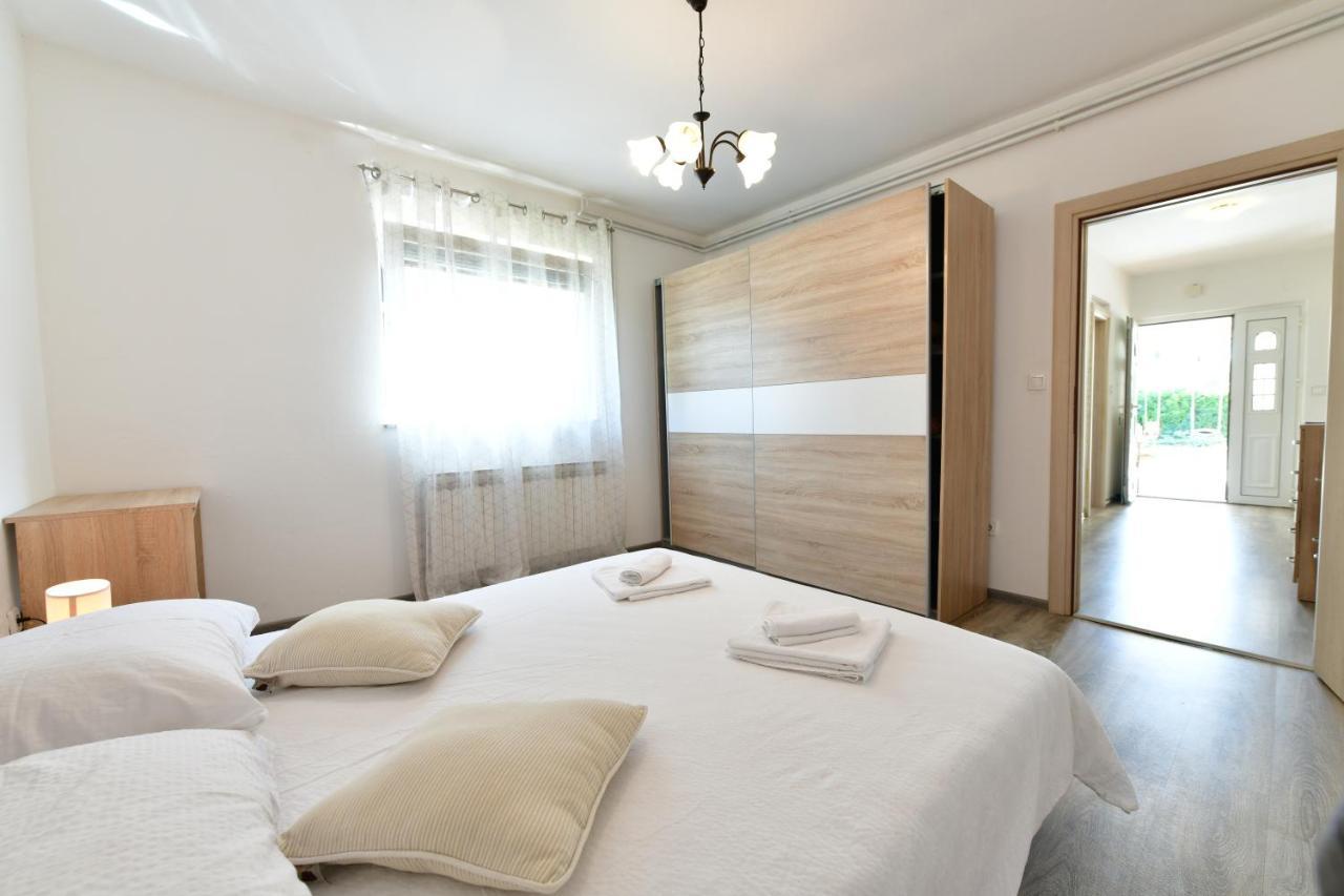 Apartman Dorijan Rakovica Exterior foto